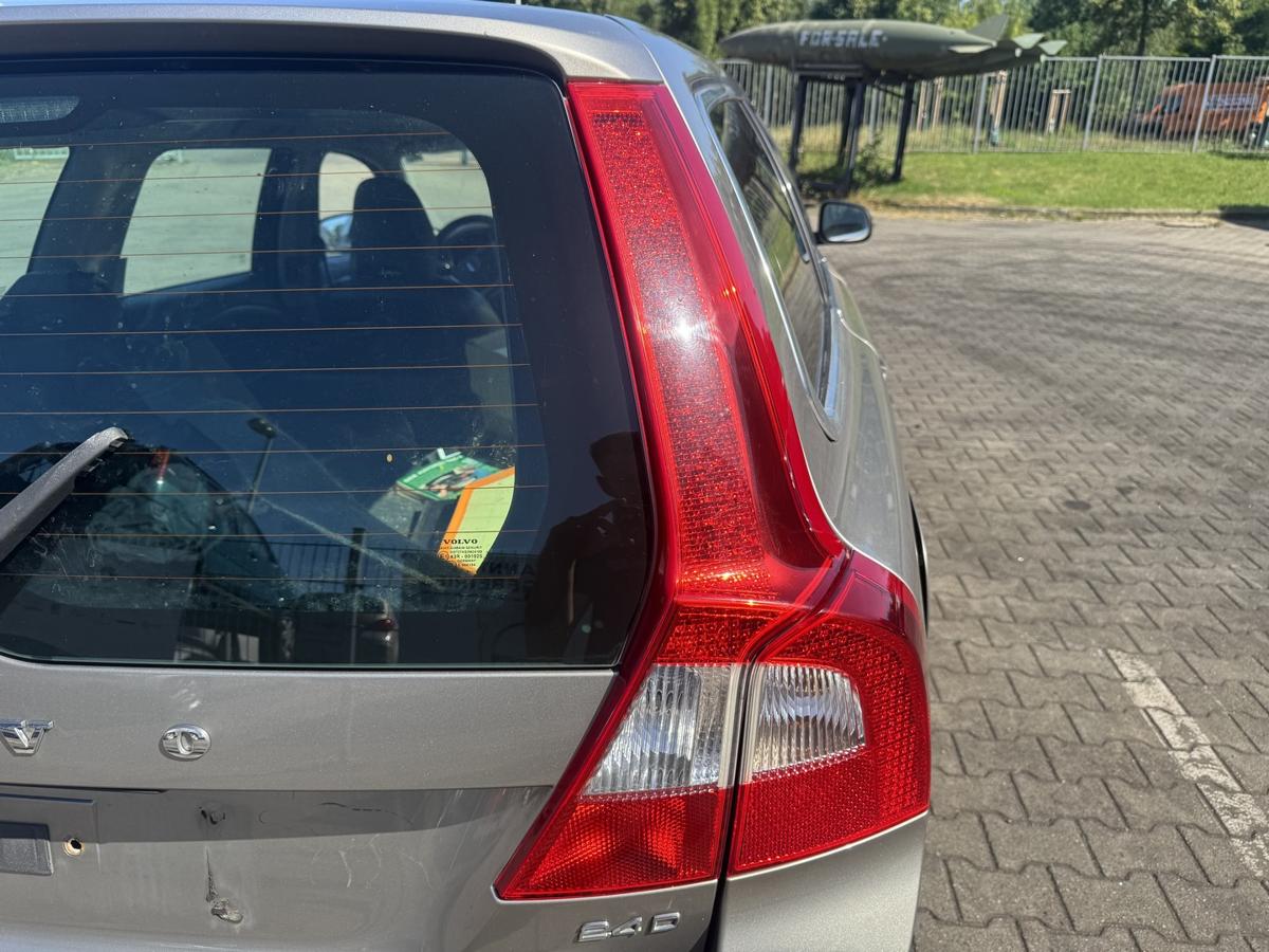 Volvo V70 3 original R&uuml;cklicht R&uuml;ckleuchte Schlussleuchte rechts innen Bj.2009
